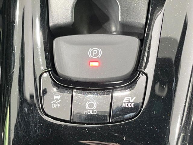 TOYOTA C-HR 2017 Image 31