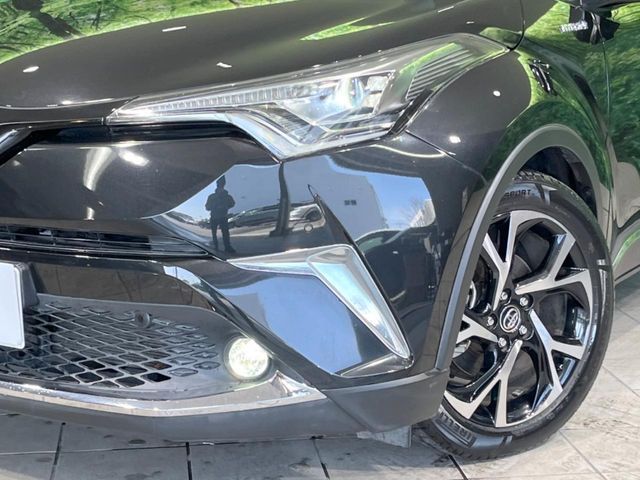 TOYOTA C-HR 2017 Image 31