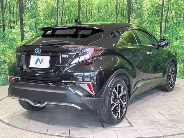TOYOTA C-HR 2017 Image 31