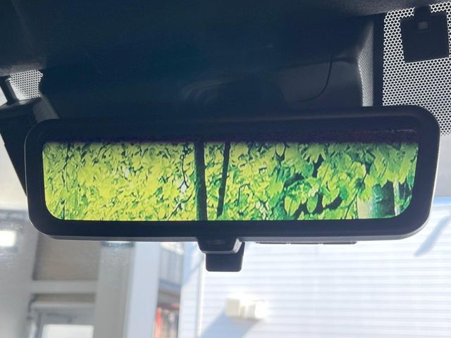 TOYOTA HIACE VAN 2WD 2022 Image 31