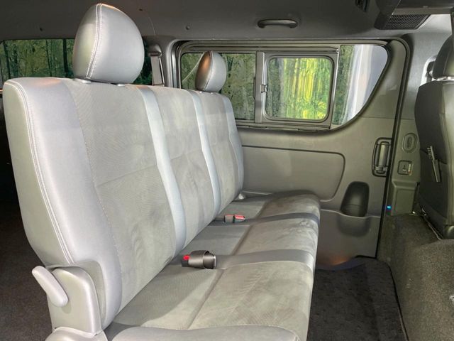 TOYOTA HIACE VAN 2WD 2022 Image 31