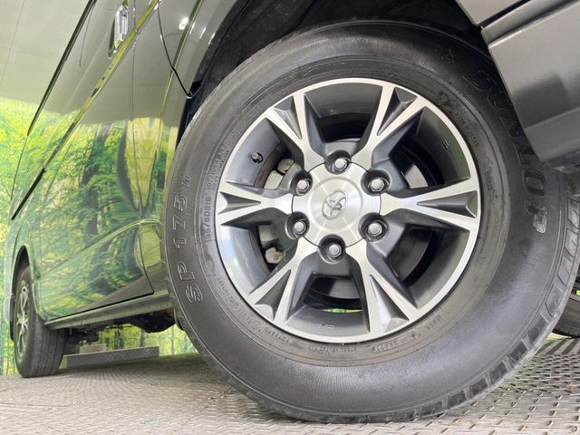 TOYOTA HIACE VAN 2WD 2022 Image 31