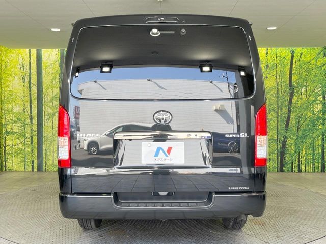 TOYOTA HIACE VAN 2WD 2022 Image 31