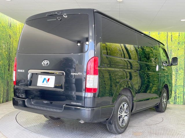 TOYOTA HIACE VAN 2WD 2022 Image 31