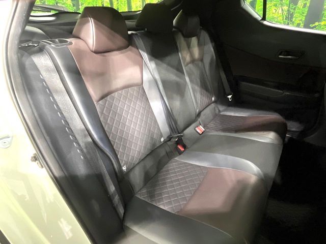 TOYOTA C-HR 2017 Image 31