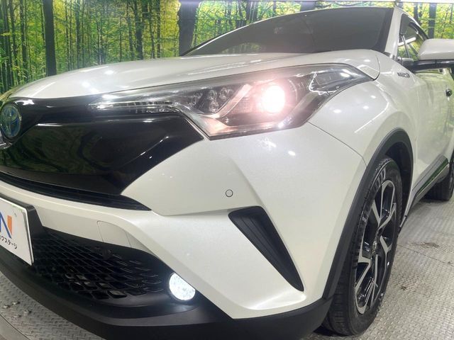 TOYOTA C-HR 2017 Image 31