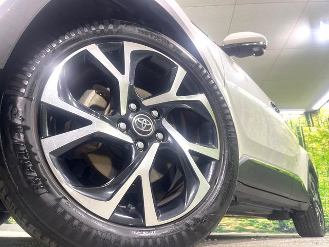 TOYOTA C-HR 2017 Image 31