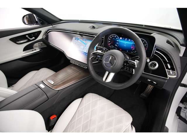 MERCEDES BENZ E CLAS 2024 Image 31