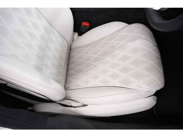 MERCEDES BENZ E CLAS 2024 Image 31