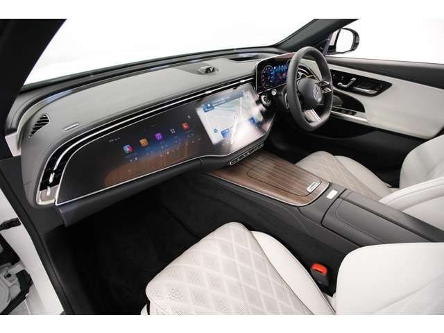 MERCEDES BENZ E CLAS 2024 Image 31