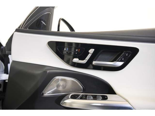 MERCEDES BENZ E CLAS 2024 Image 31