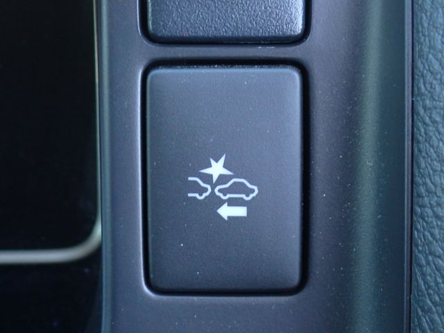 TOYOTA HIACE VAN 1.25T 2WD 2024 Image 31