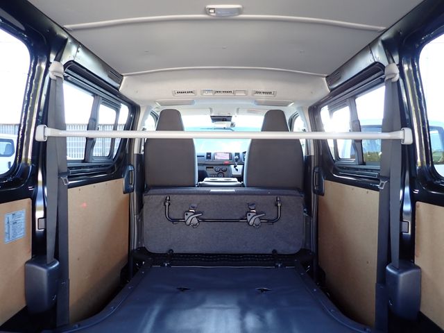 TOYOTA HIACE VAN 1.25T 2WD 2024 Image 31