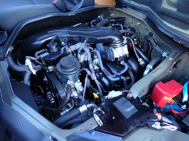 TOYOTA HIACE VAN 1.25T 2WD 2024 Image 31