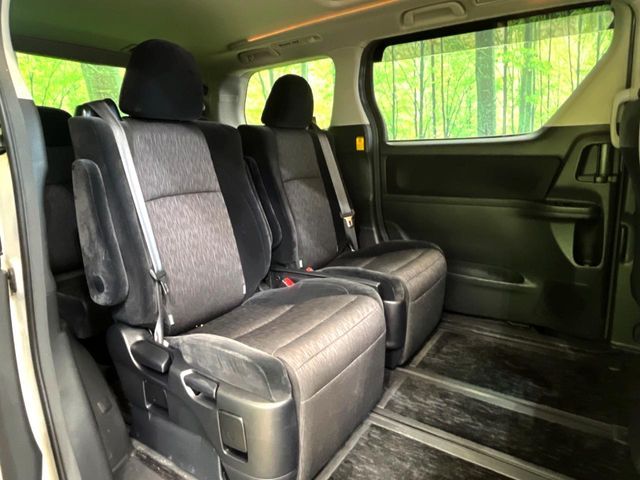 TOYOTA ALPHARD 2011 Image 31