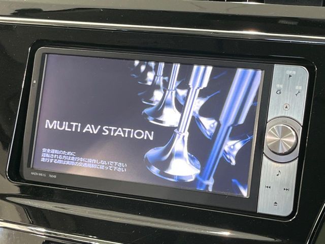 TOYOTA PRIUS ALPHA 2016 Image 31
