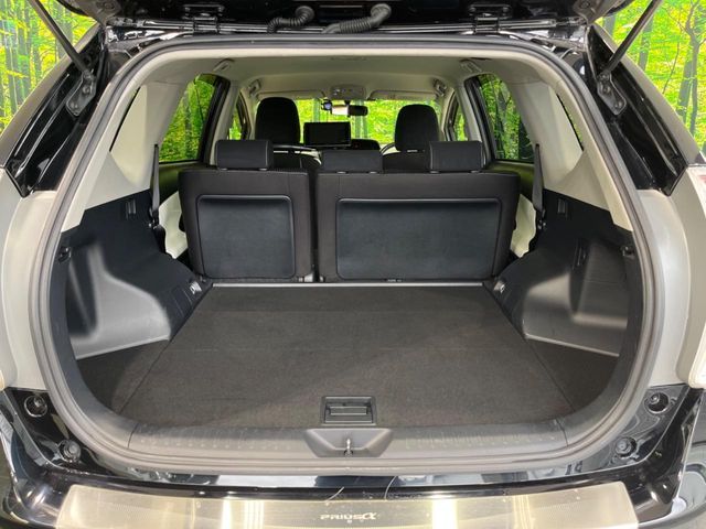 TOYOTA PRIUS ALPHA 2016 Image 31