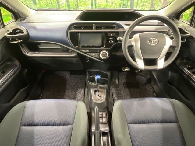 TOYOTA AQUA 2015 Image 31