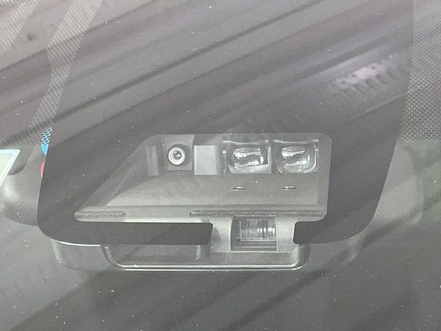 TOYOTA NOAH HYBRID 2018 Image 31