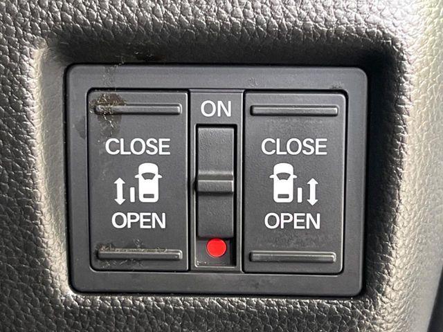 HONDA N BOX CUSTOM 2022 Image 31