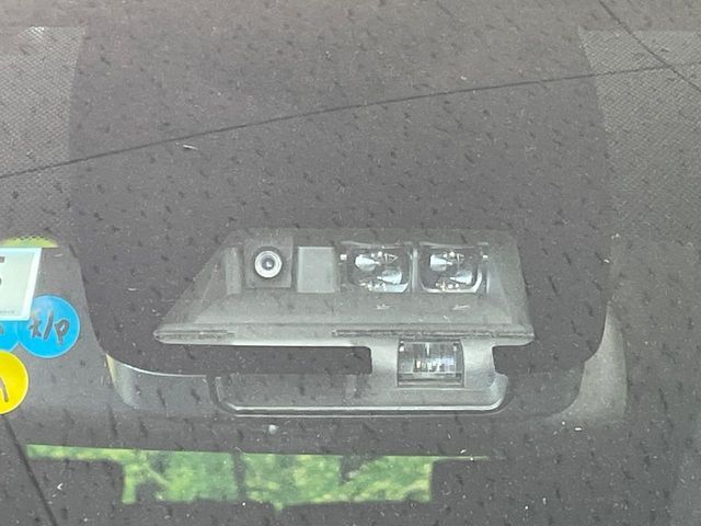 TOYOTA VOXY 2019 Image 31