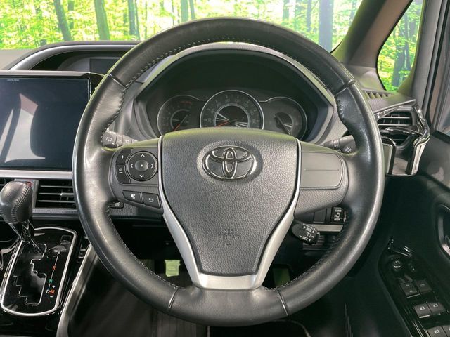TOYOTA VOXY 2019 Image 31