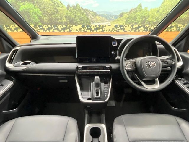 TOYOTA NOAH HYBRID 2023 Image 31