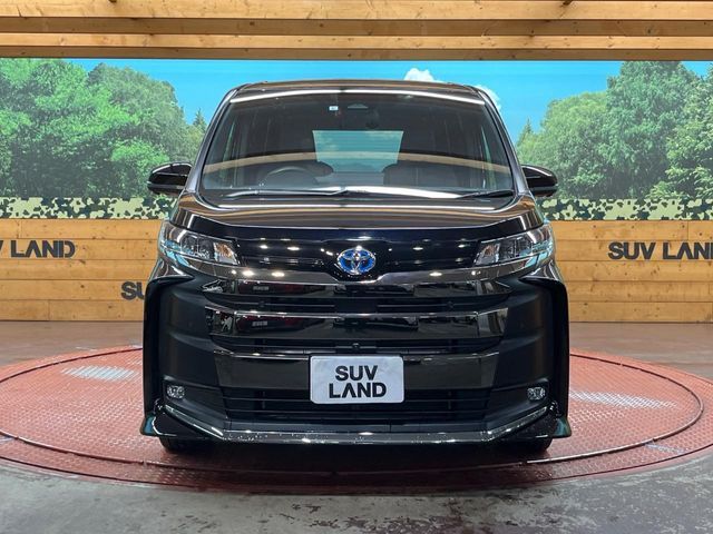 TOYOTA NOAH HYBRID 2023 Image 31