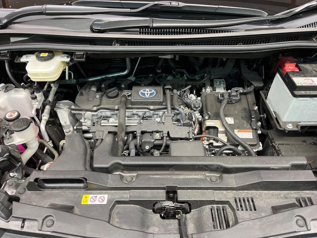 TOYOTA NOAH HYBRID 2023 Image 31