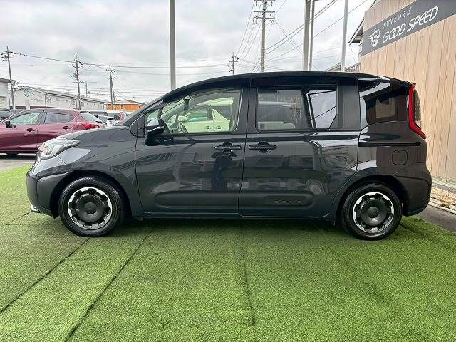 TOYOTA SIENTA HYBRID 2022 Image 31