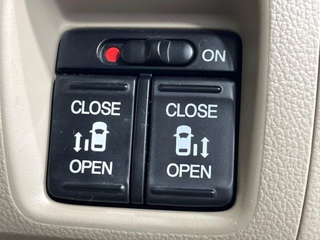 HONDA N BOX 2013 Image 31