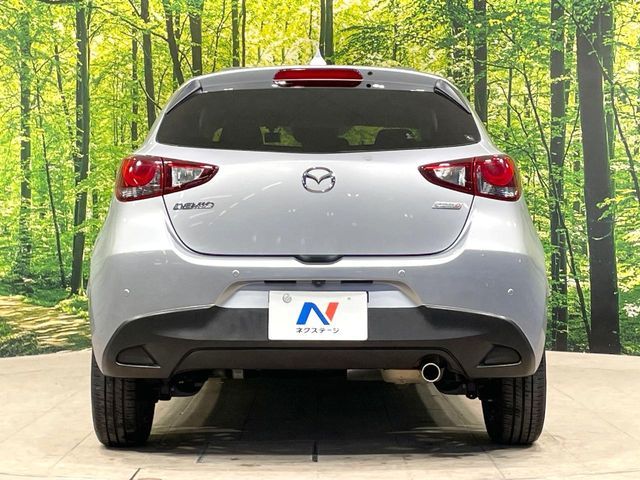 MAZDA DEMIO 2016 Image 31