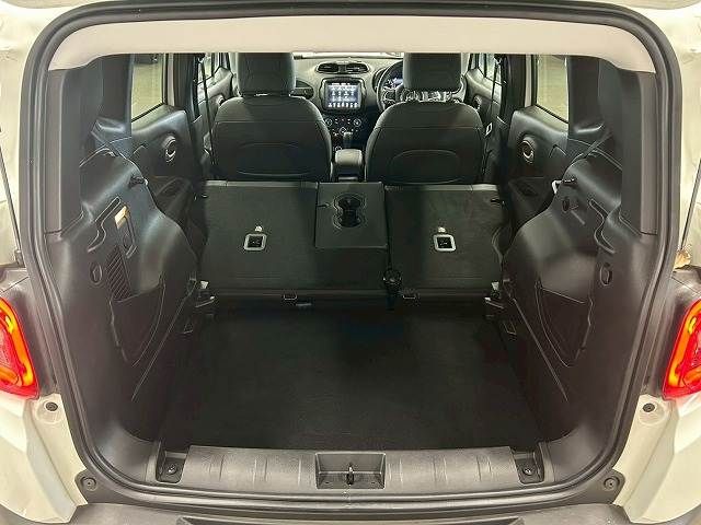 JEEP RENEGADE 2024 Image 31