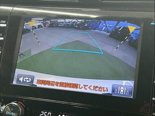 TOYOTA CAMRY HYBRID 2019 Image 31