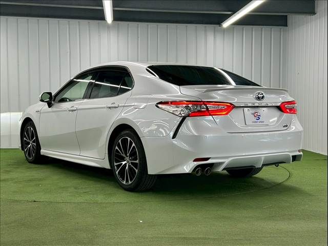 TOYOTA CAMRY HYBRID 2019 Image 31