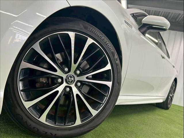 TOYOTA CAMRY HYBRID 2019 Image 31
