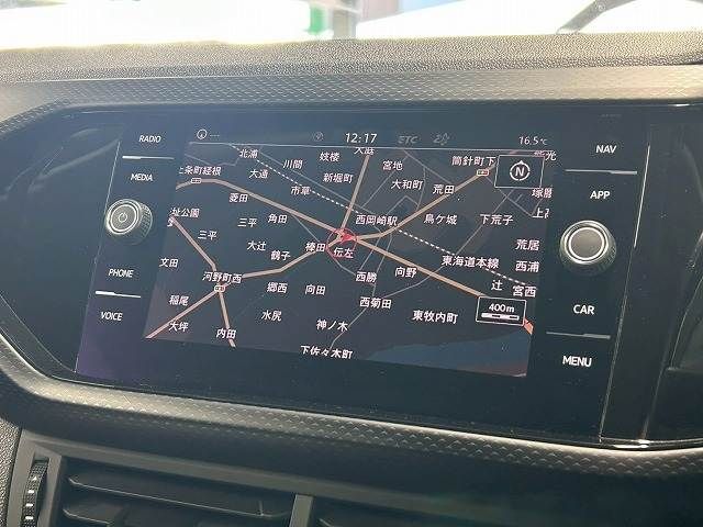 VOLKSWAGEN T-CROSS 2020 Image 31