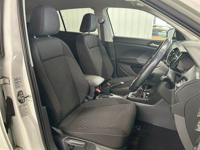 VOLKSWAGEN T-CROSS 2020 Image 31