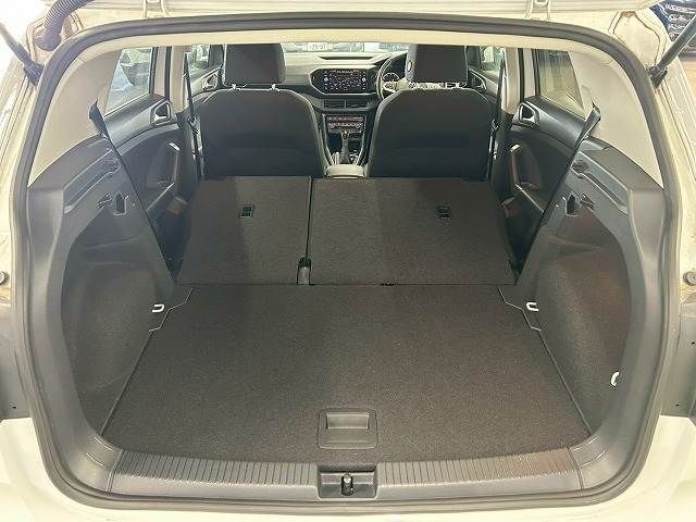 VOLKSWAGEN T-CROSS 2020 Image 31