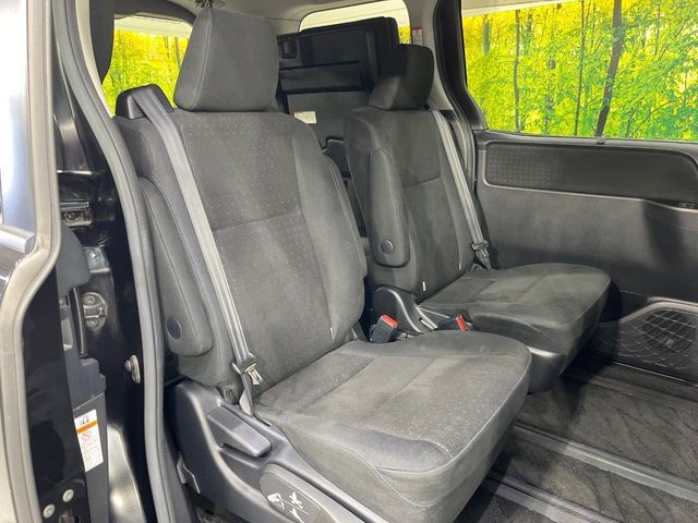 TOYOTA NOAH HYBRID 2015 Image 31