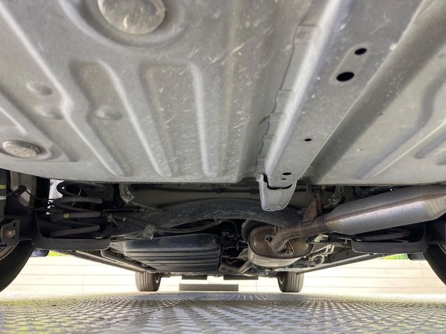 TOYOTA NOAH HYBRID 2015 Image 31