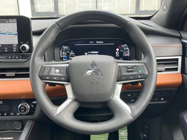 MITSUBISHI OUTLANDER PHEV 2022 Image 31