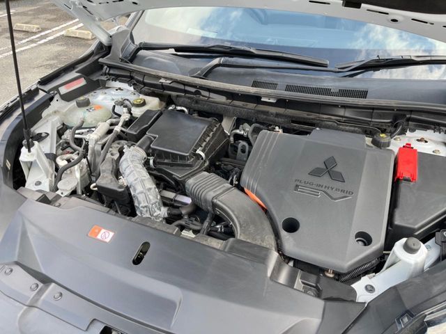 MITSUBISHI OUTLANDER PHEV 2022 Image 31