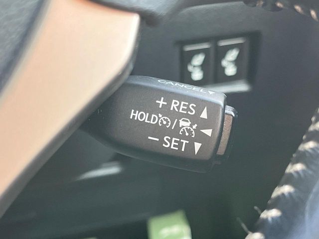 TOYOTA LEXUS NX300H 2018 Image 31