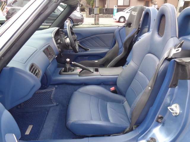 HONDA S2000 2002 Image 31