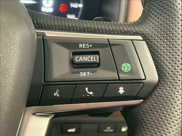 MITSUBISHI OUTLANDER PHEV 2025 Image 31