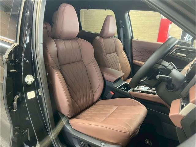 MITSUBISHI OUTLANDER PHEV 2025 Image 31