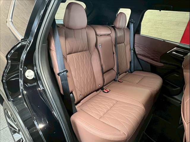 MITSUBISHI OUTLANDER PHEV 2025 Image 31