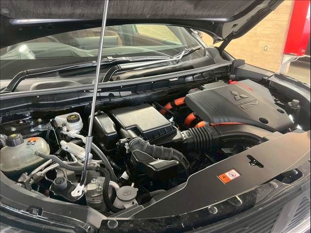 MITSUBISHI OUTLANDER PHEV 2025 Image 31