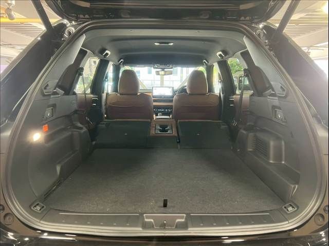 MITSUBISHI OUTLANDER PHEV 2025 Image 31